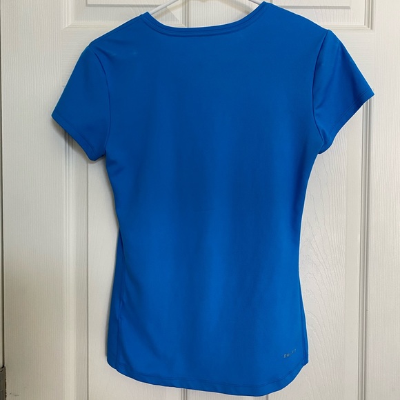 BLUE NIKE DRI-FIT T-SHIRT!! - Picture 2 of 9